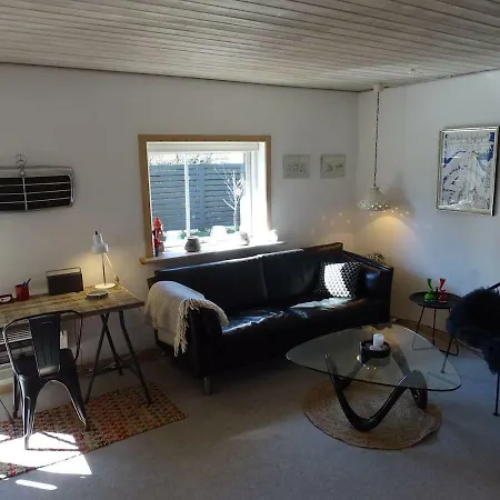 Appartamento Fin Med Lukket Have Skagen